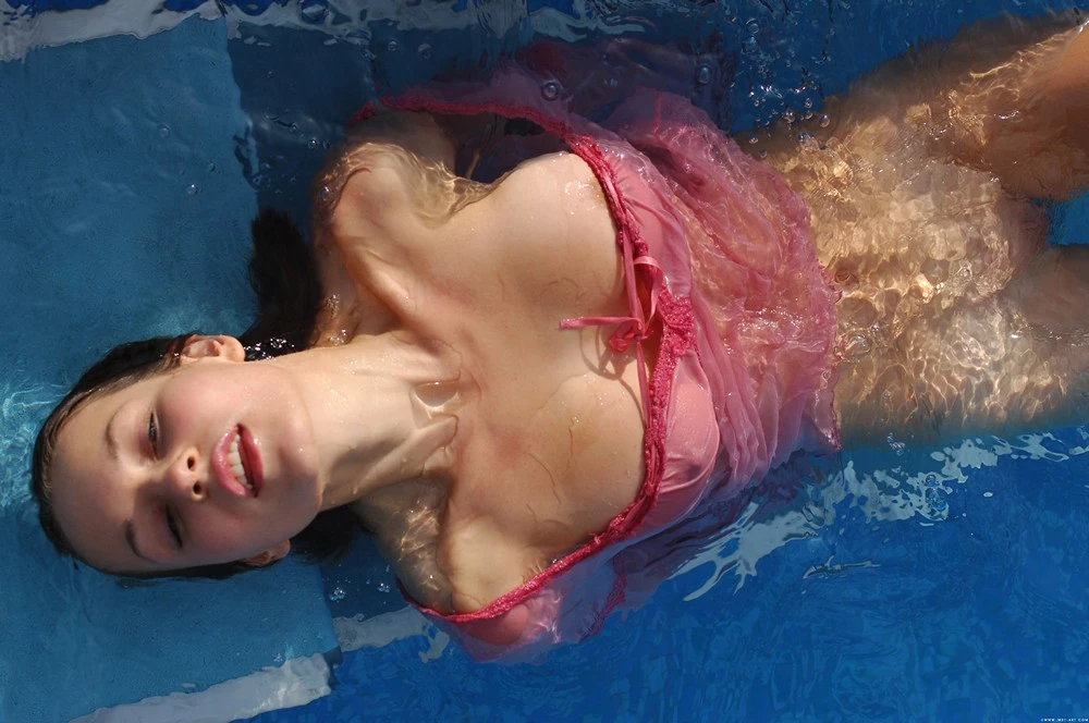 Met-Art Lily B - Waterpool