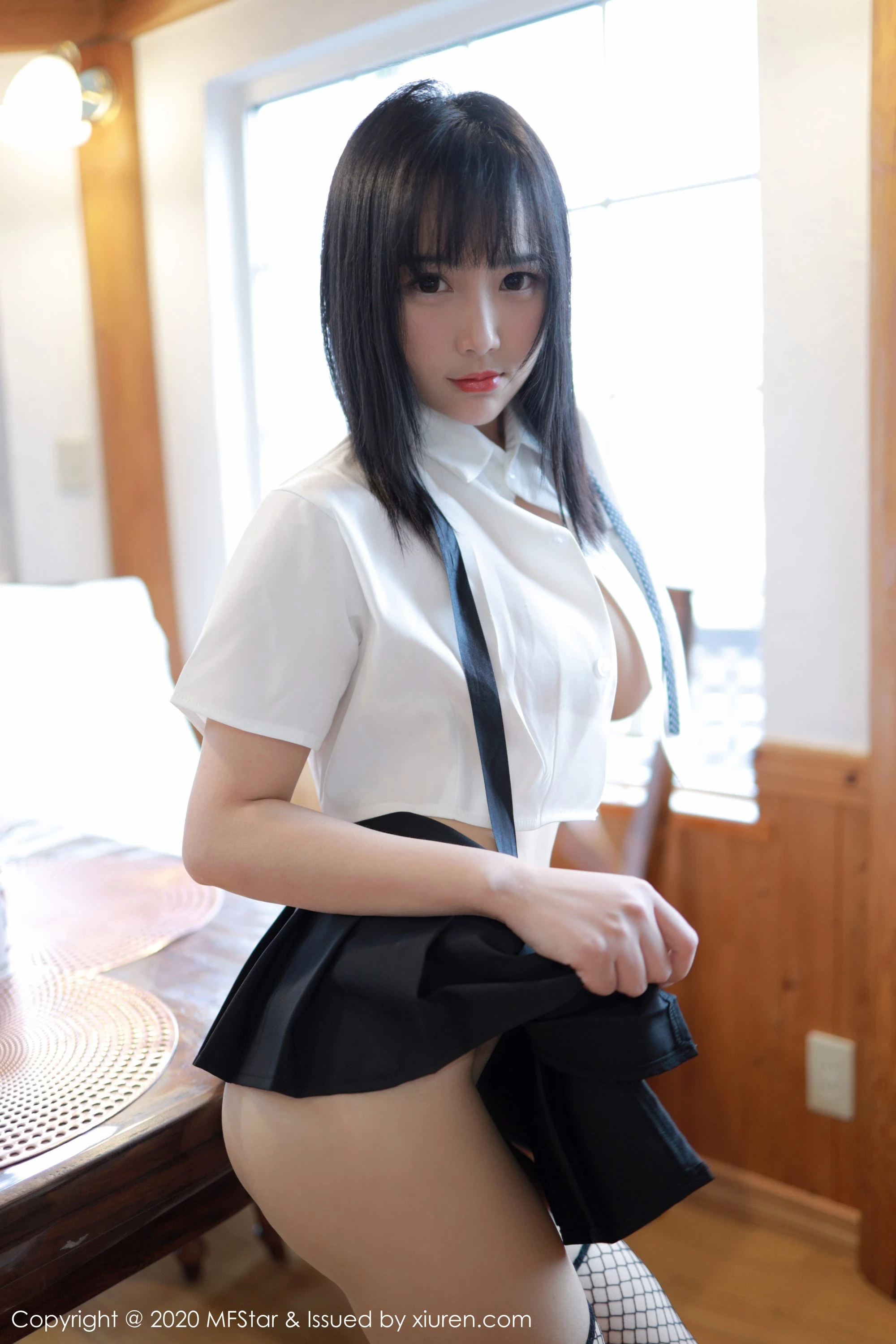 [MFStar模范学院系列]2020.01.13 VOL.255 徐微微mia 性感写真[53P]