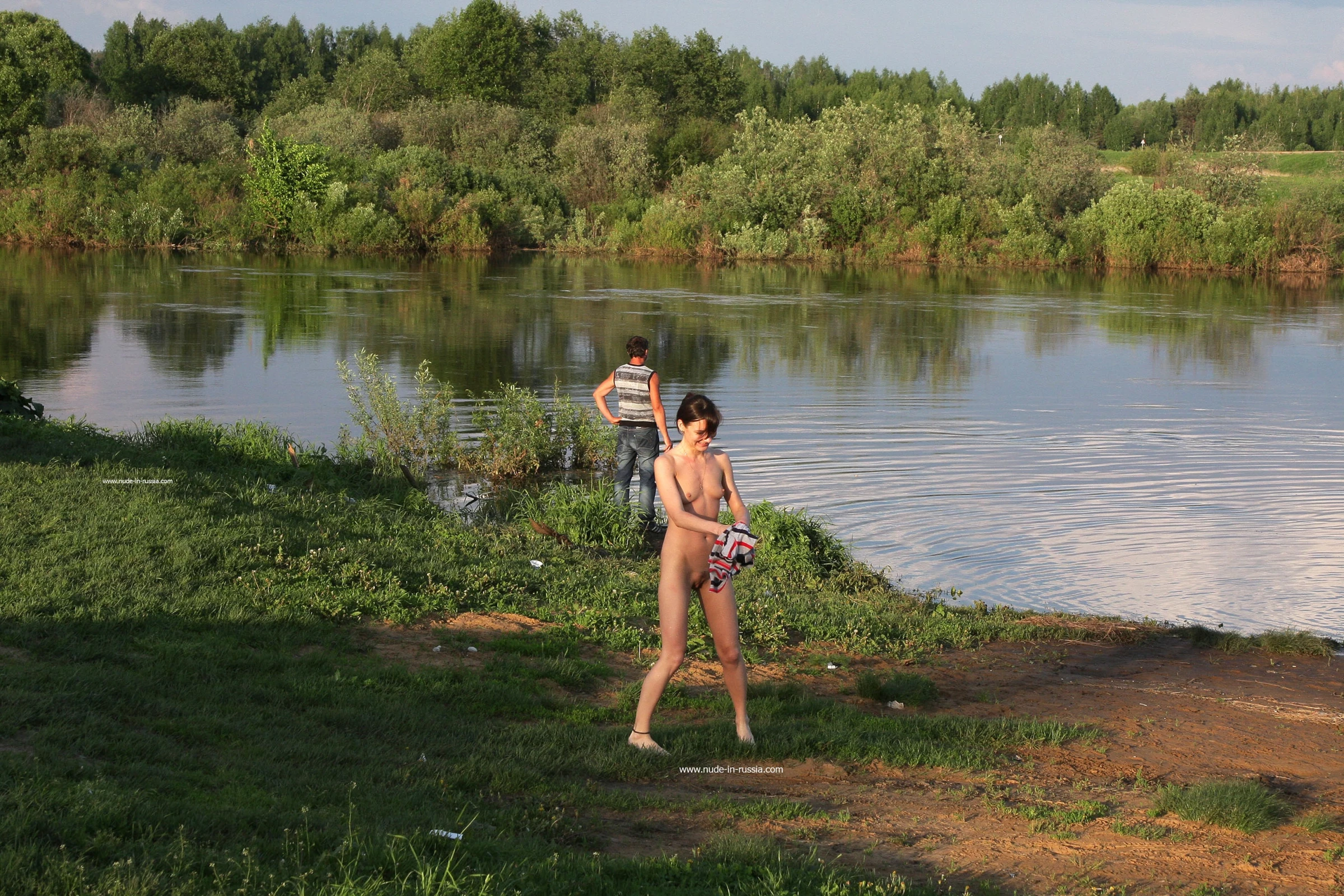 NudeInRussia Daina Splashes In The Nerl River [68P]