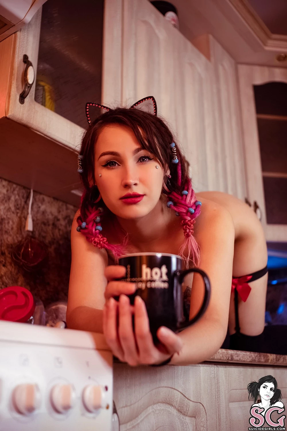 [Suicide Girls] Dead_butterfly - Morning Coffee