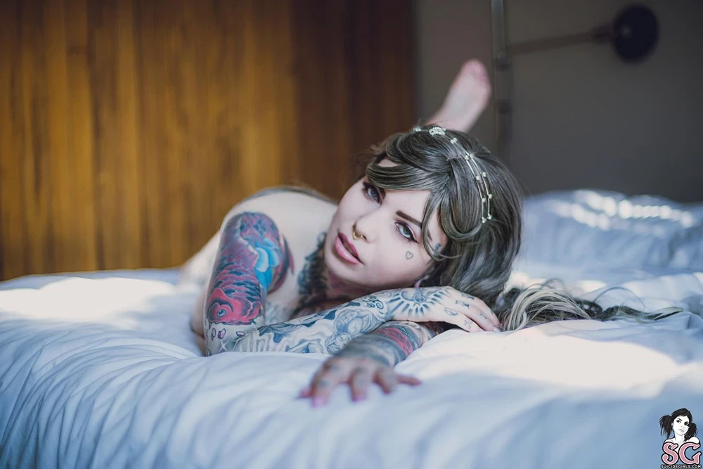 [Suicide Girls] Tatycamili - Sweet Pink