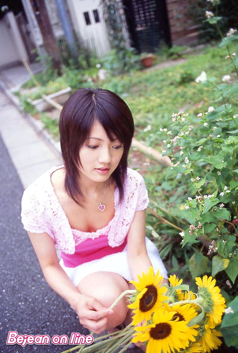 安达真美[Bejean On Line] 2006.09 初写美人 - Mami Adachi [42P]