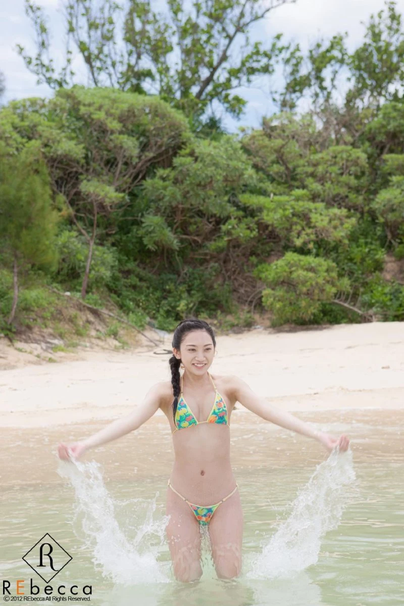 辻本杏[Photobook] デジタル写真集‘王道美形美少女 辻本杏’ [196P]