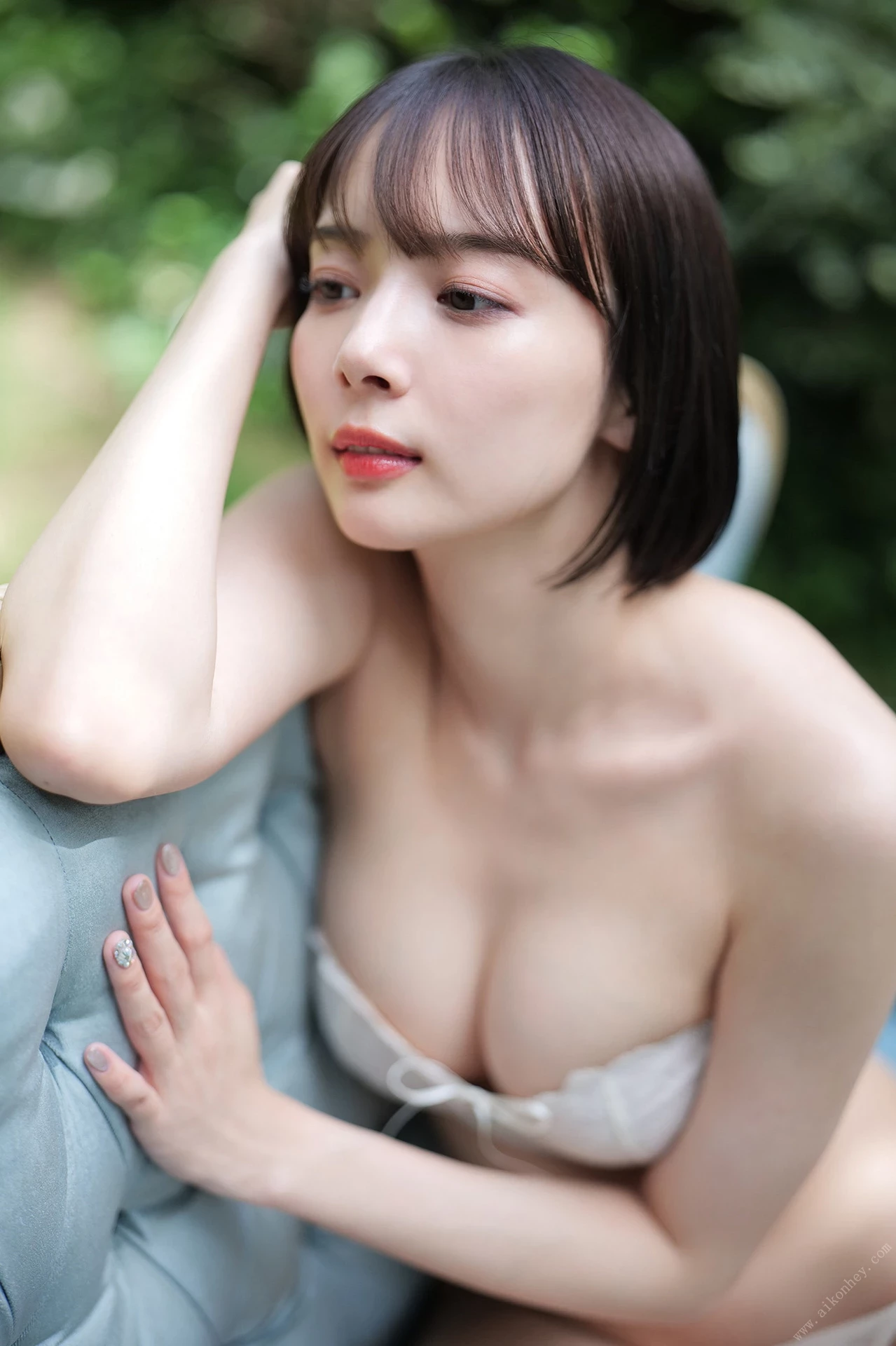 冈田纱佳 おかぴーの森へようこそ 周刊ポストデジタル写真集 [79P]