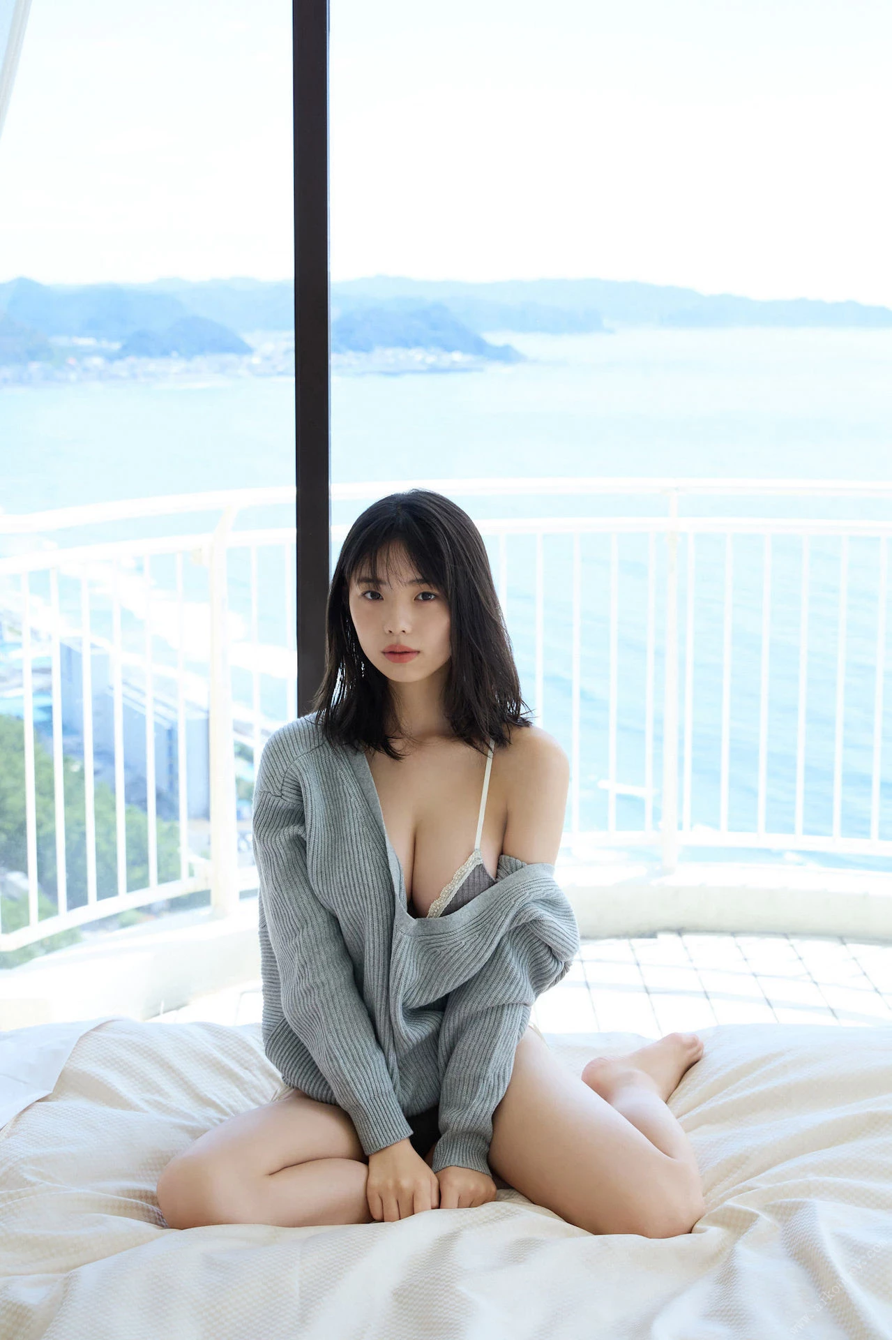 [菊地姫奈] 巨乳妹雪白双峰引人遐想 清凉福利照看到饱 [26P]