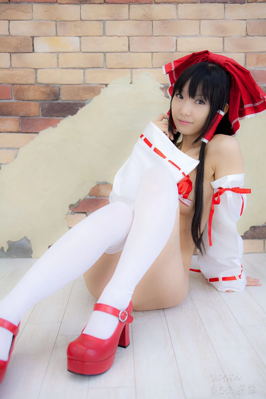 lenfried touhou hakurei reimu sexy ero cosplay