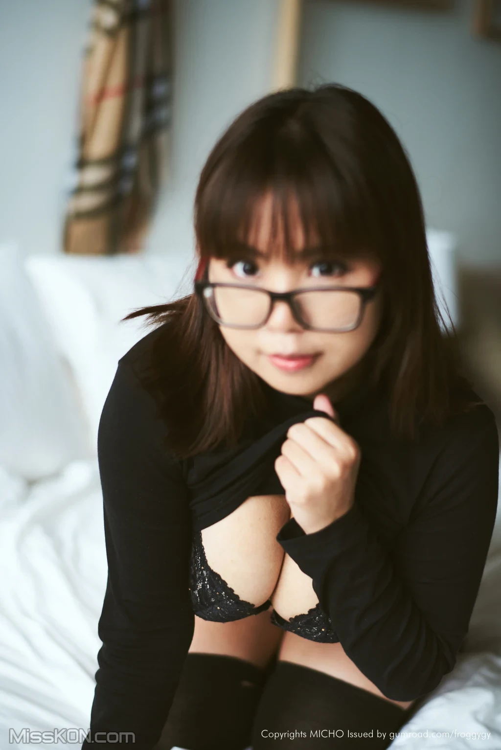 Micho Teh Vol.1： Glasses & Black Turtleneck [59 photos]