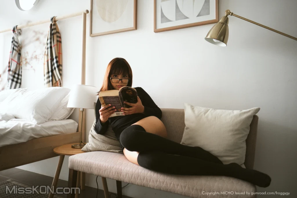 Micho Teh Vol.1： Glasses & Black Turtleneck [59 photos]