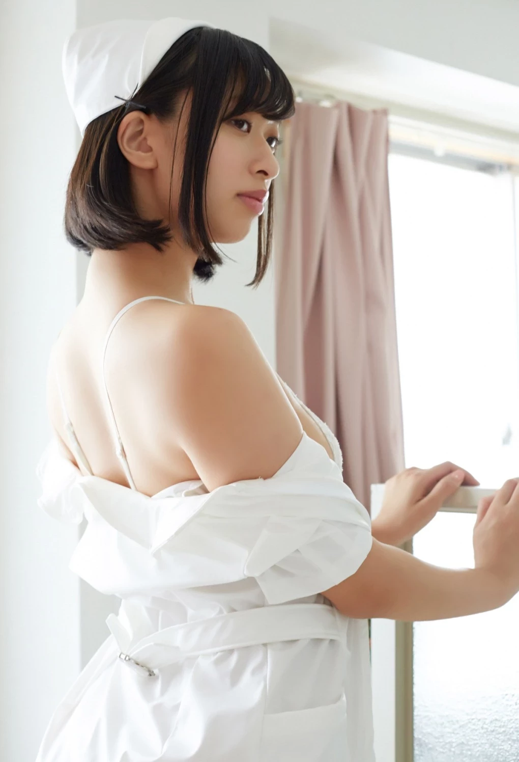 Yuka Kuramochi 仓持由香, [Photobook] ケツ圧高すぎナース 2017.02.10 解禁グラビア写真集