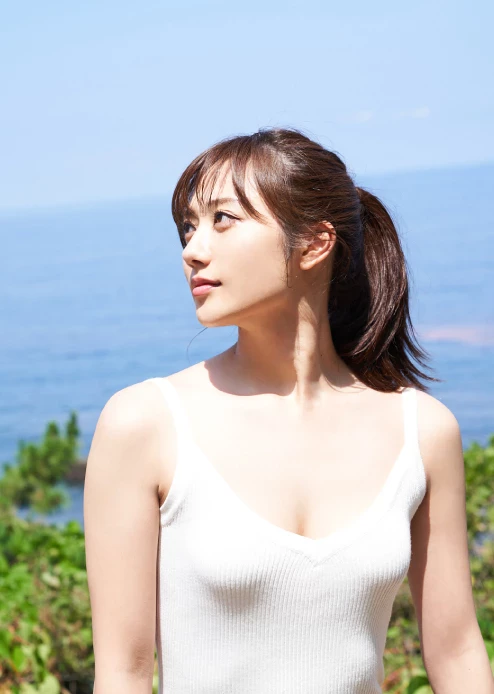 奥山かずさ 警察戦队パトレンジャー3号演じた奥山かずさ 夏を感じさせる露出多め...