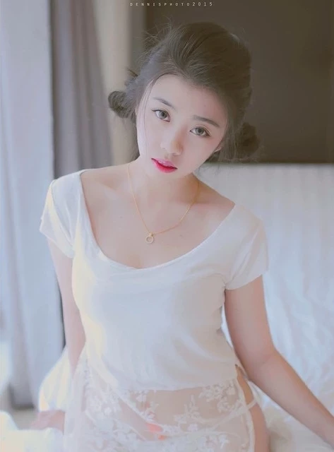 大马空灵系美胸正妹 Wenxian