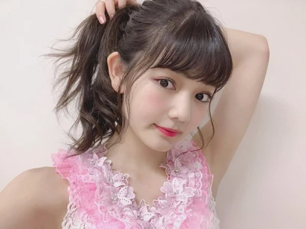 平冢日菜[19] アイドルグループ“ふわふわ”人気メンバー平冢日菜[19] 贵重なビキニ...