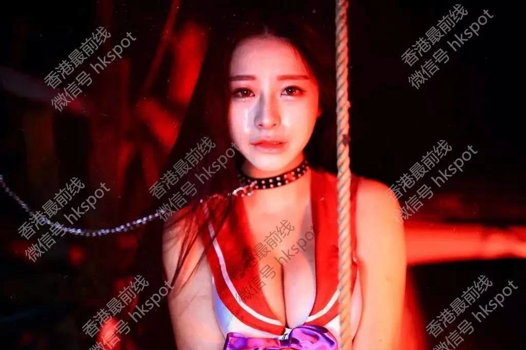 请删除~有浮水印 网络美女~Vanessa