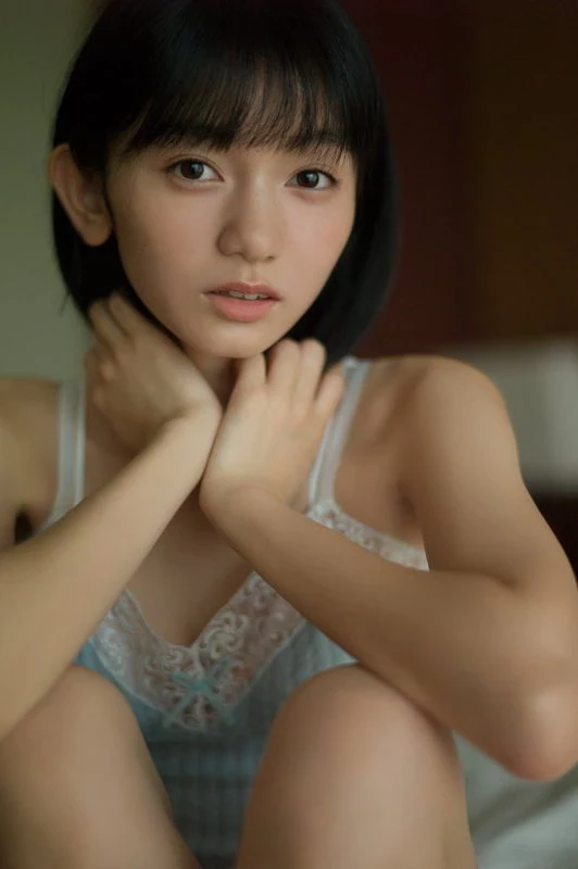 熊泽风花 アイドル史上最高杰作美少女と称された17歳JK熊泽风花 梦だったグアムで.....