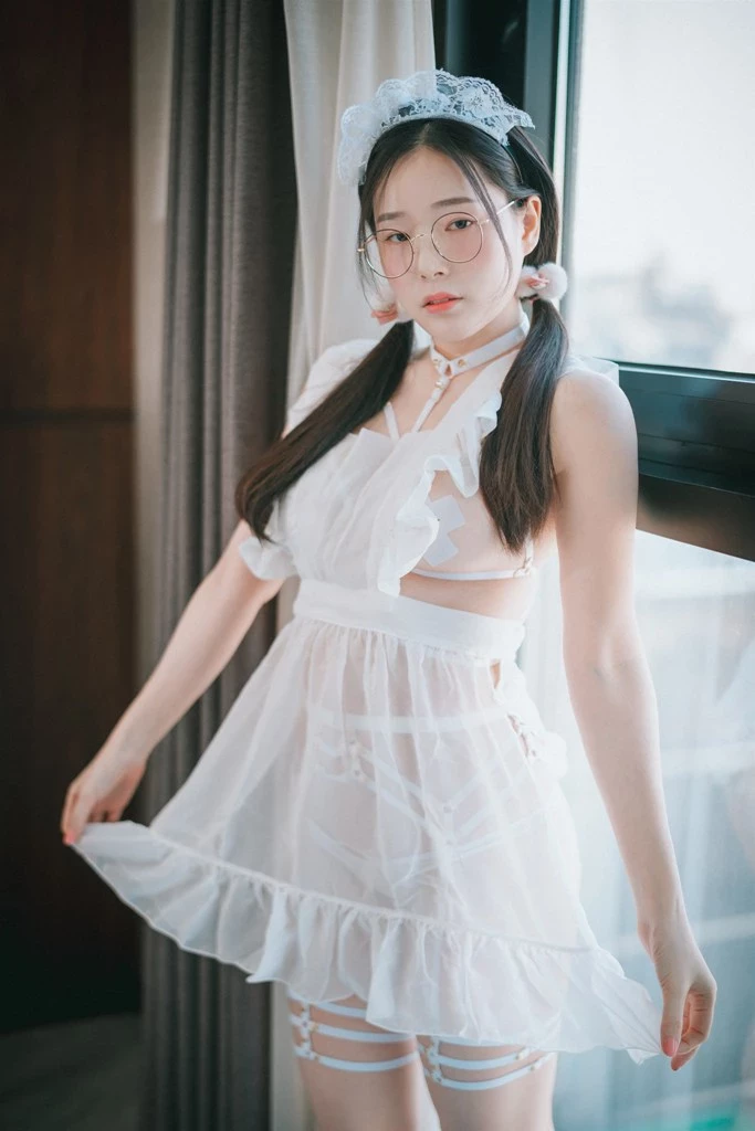 DJAWA Photo – Pia [피아] “Sheer Chiffon Apron” [66P]