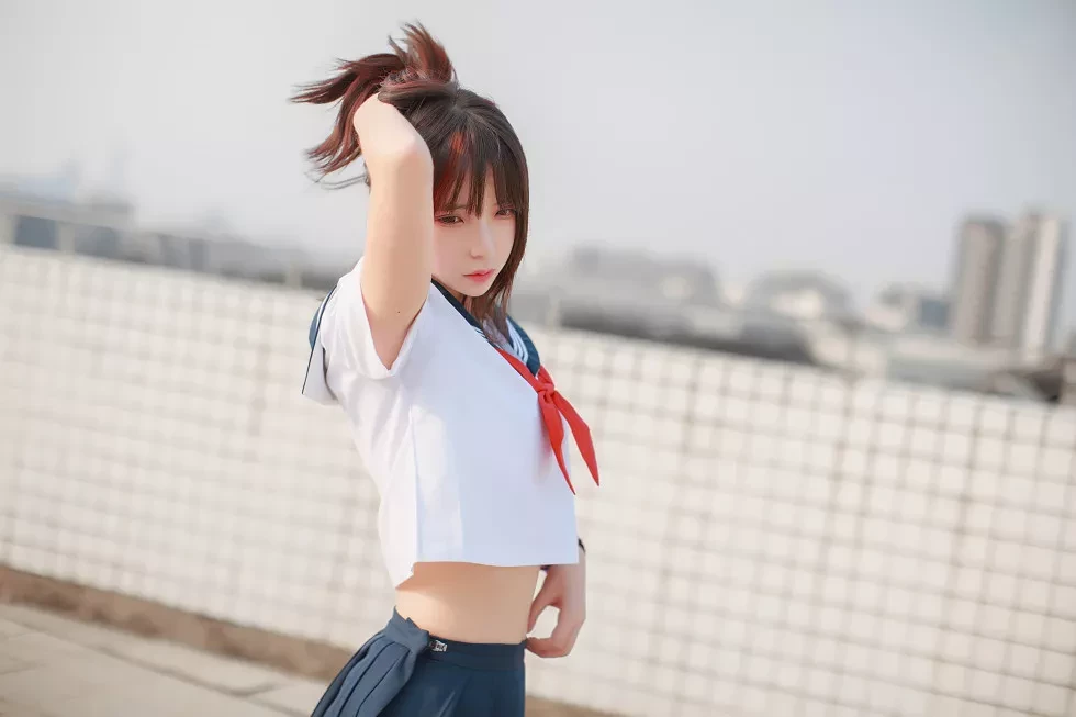 [Cosplay精选]COS美女疯猫ss同桌的水手服黑丝美腿性感写真41P