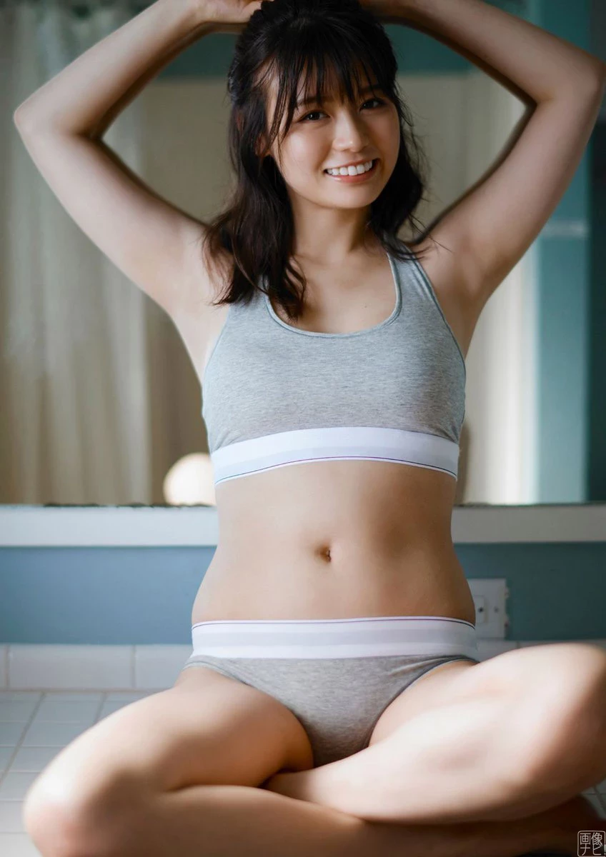 井口绫子アナのエッチ过ぎるむちむち爆乳