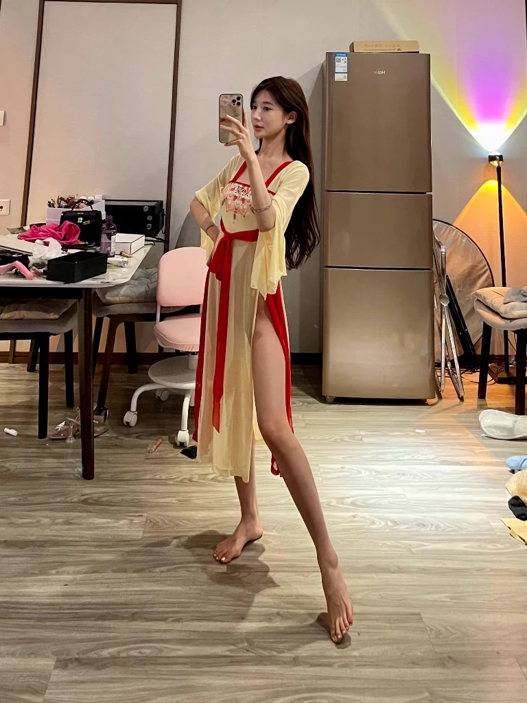 黎允熙baby – 网红女神VIP付费会员订阅合集-01 [100P]