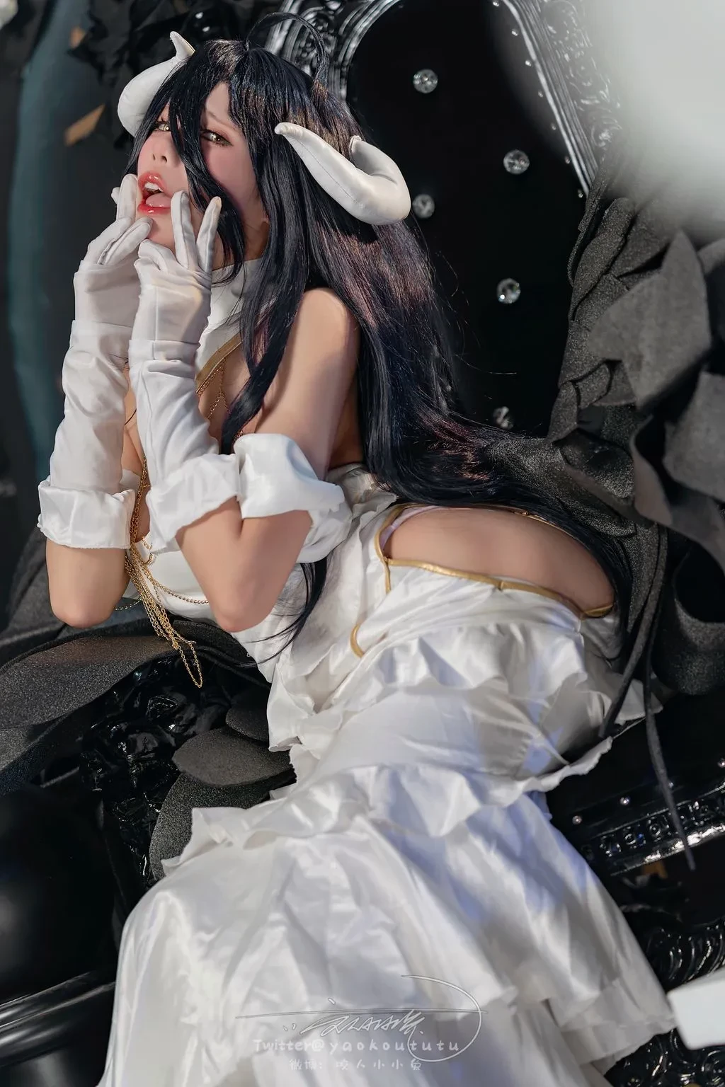 Coser@黏黏团子兔： 魅魔之耻 雅儿贝德&Tell me [73 photos ]