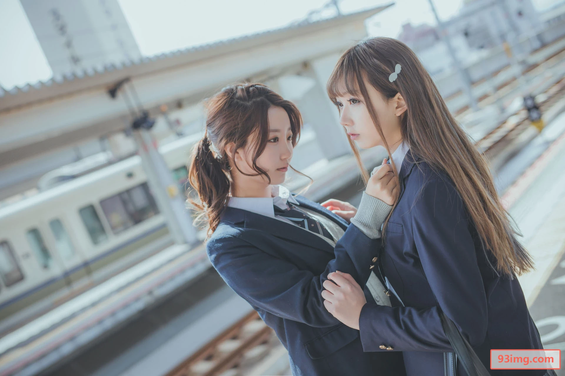 JK制服百合少女写真[CN：-黑川-]