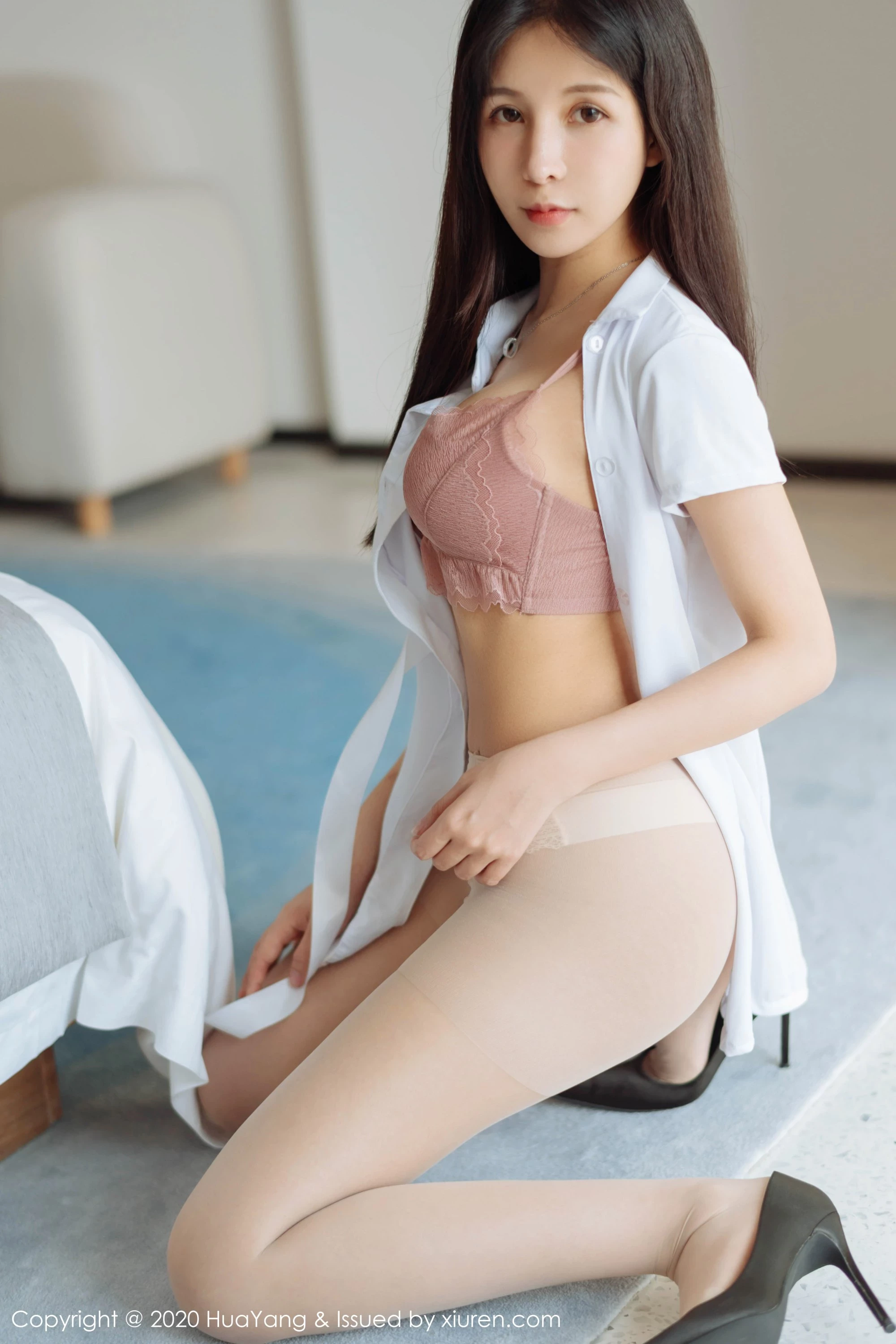 [HuaYang花漾系列]2020.03.30 Vol.231 奥莉 性感写真[51P]