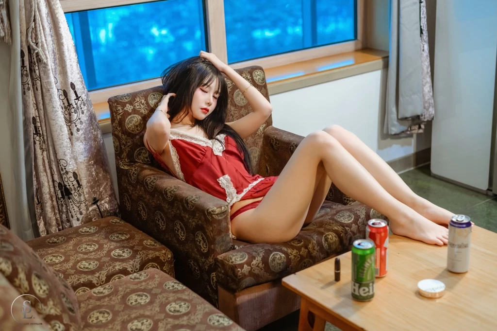 SAINT Photolife – Yuna [유나] No.39 Dizzy [83P]