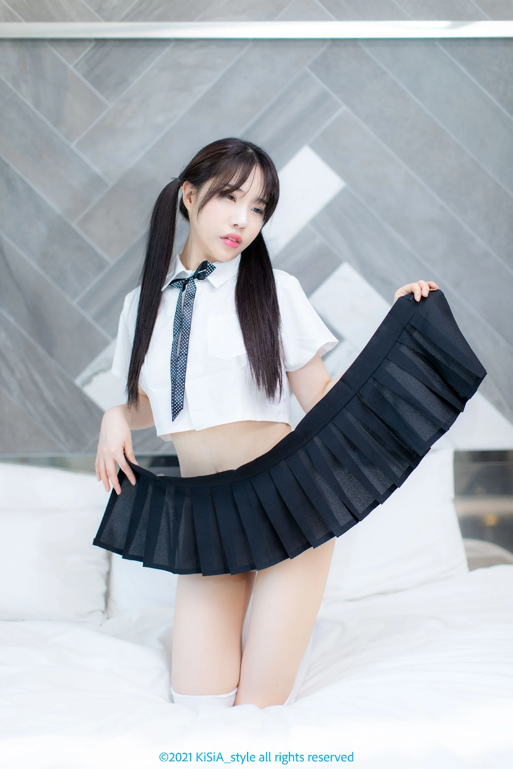 [KiSiA] Eunha [은하] - ft. Schoolgirl [90P]