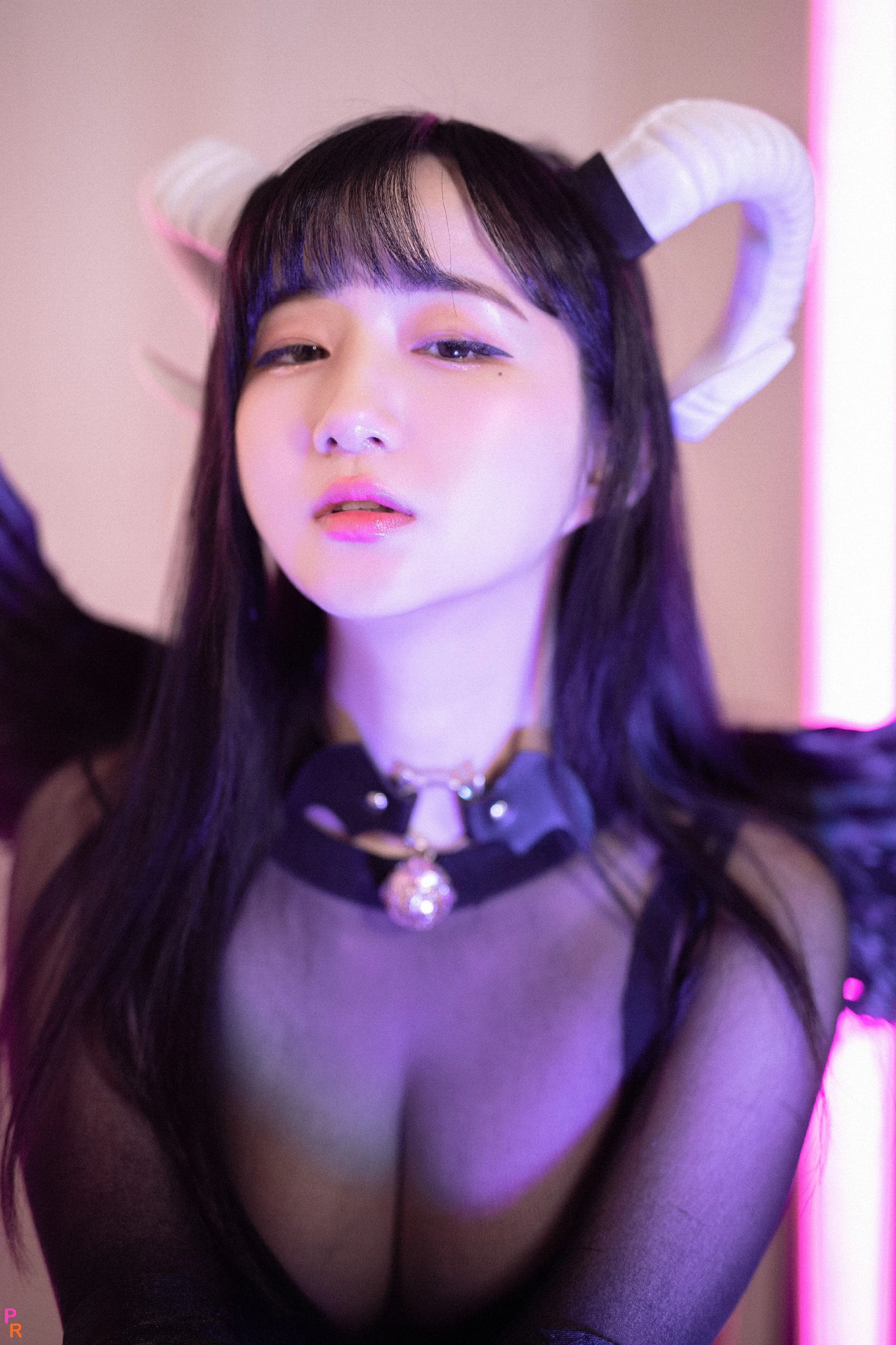 [PINK] Han Jina [한지나] - Succubus [109P]