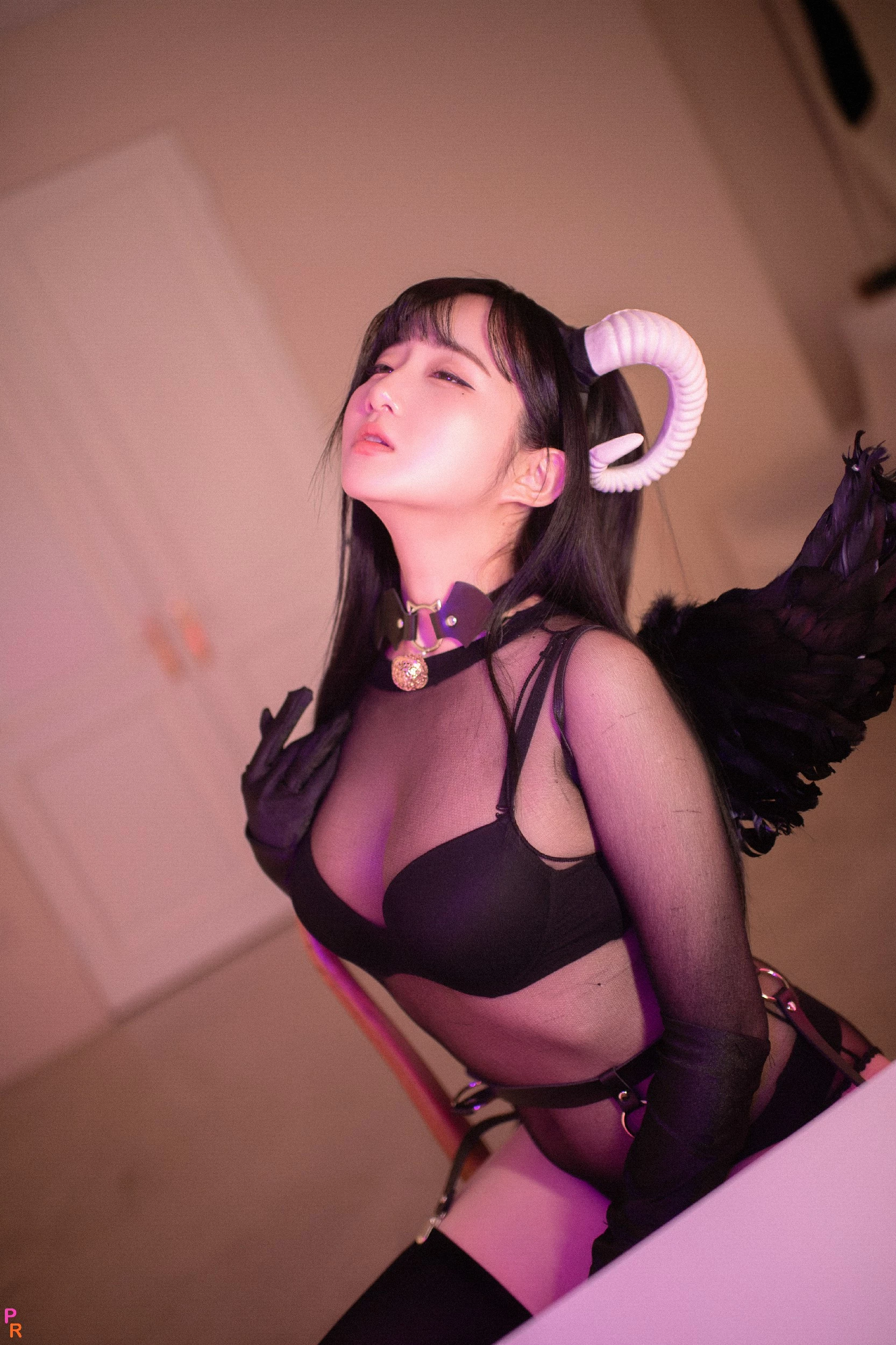 [PINK] Han Jina [한지나] - Succubus [109P]