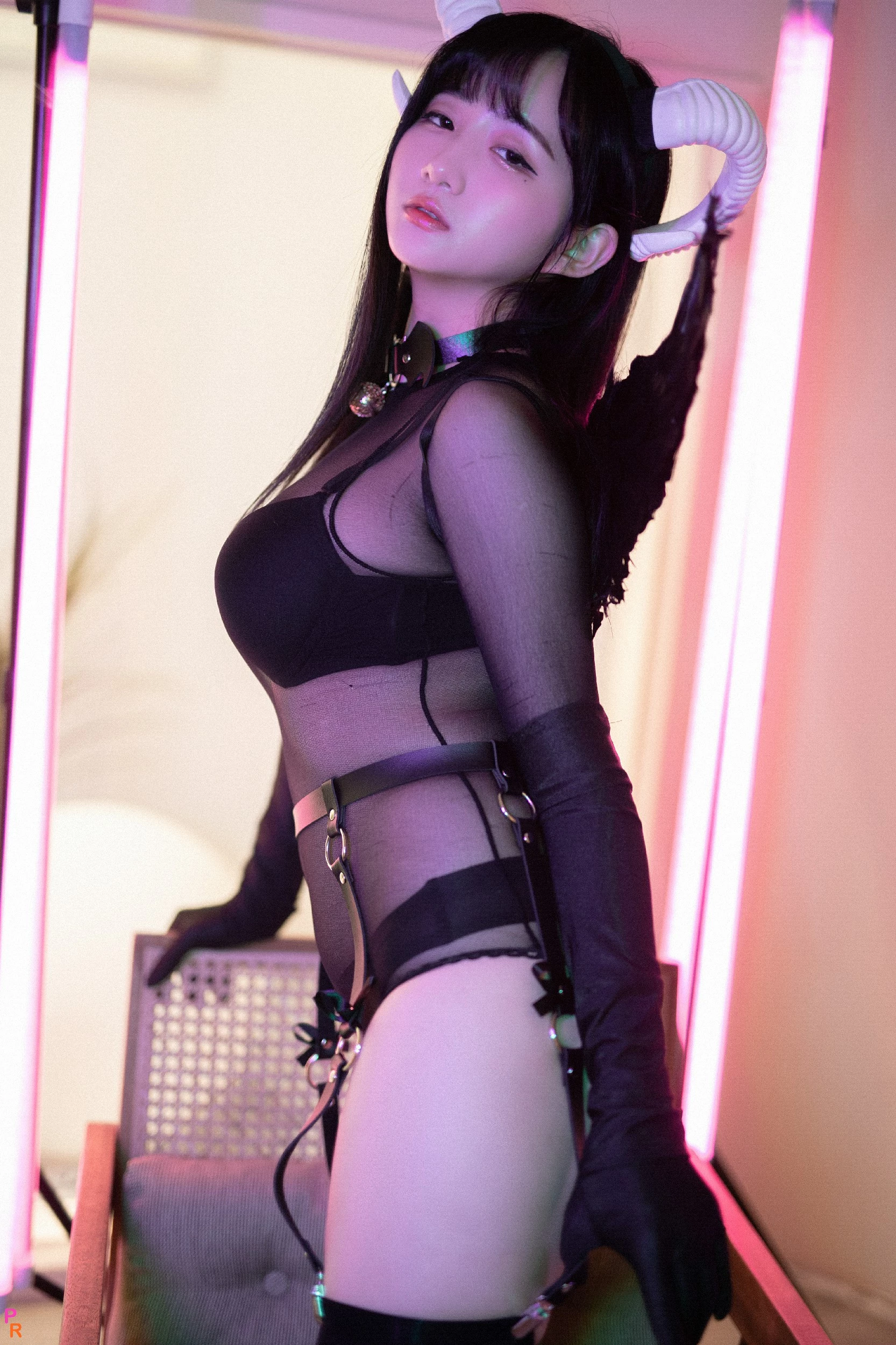 [PINK] Han Jina [한지나] - Succubus [109P]