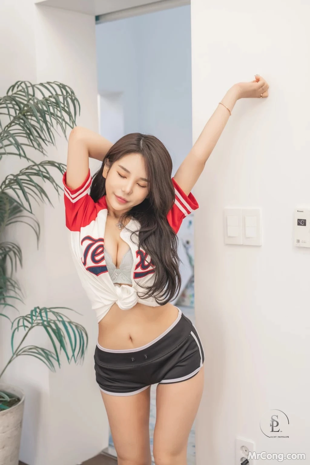 SAINT Photolife - Zzyuri [쮸리] Vol.20 Homebody [108P]