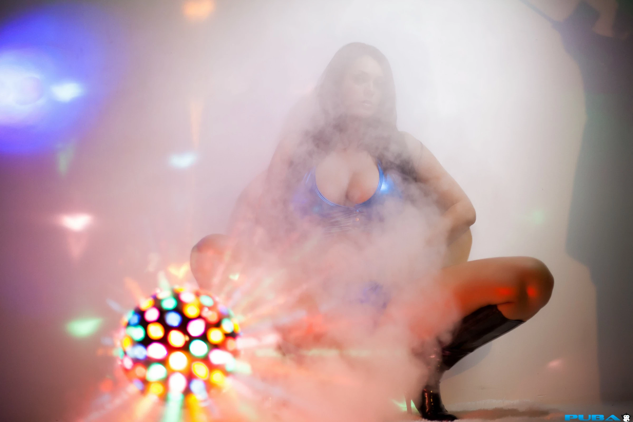 Alison Tyler - Sexy big boobed disco ball babe [221P]