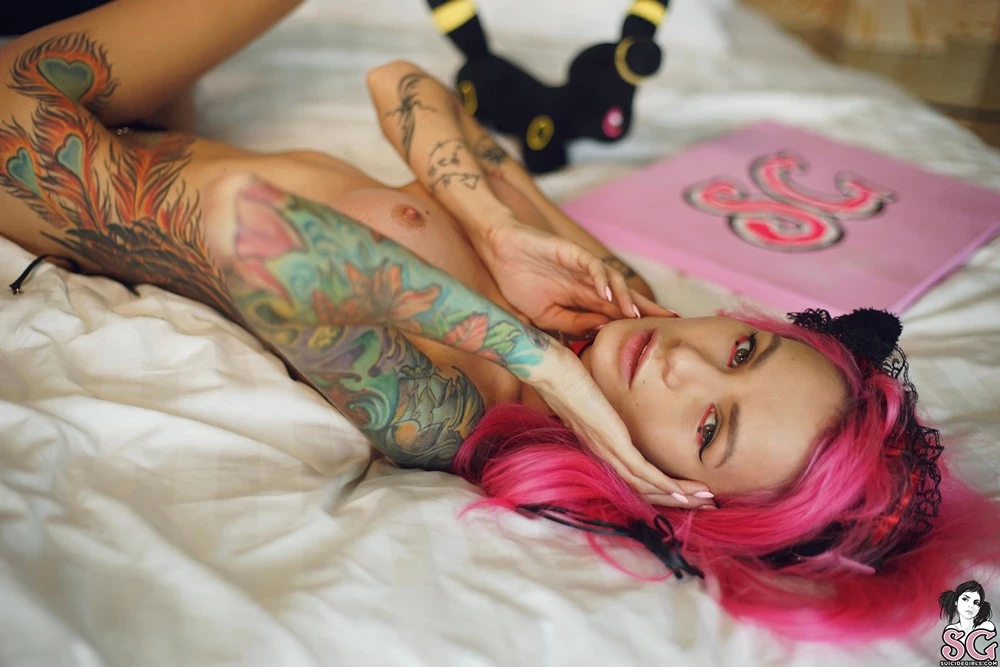 [Suicide Girls] - 2021-09-19 Kitty Drawing SG Logo - Iamdollhead