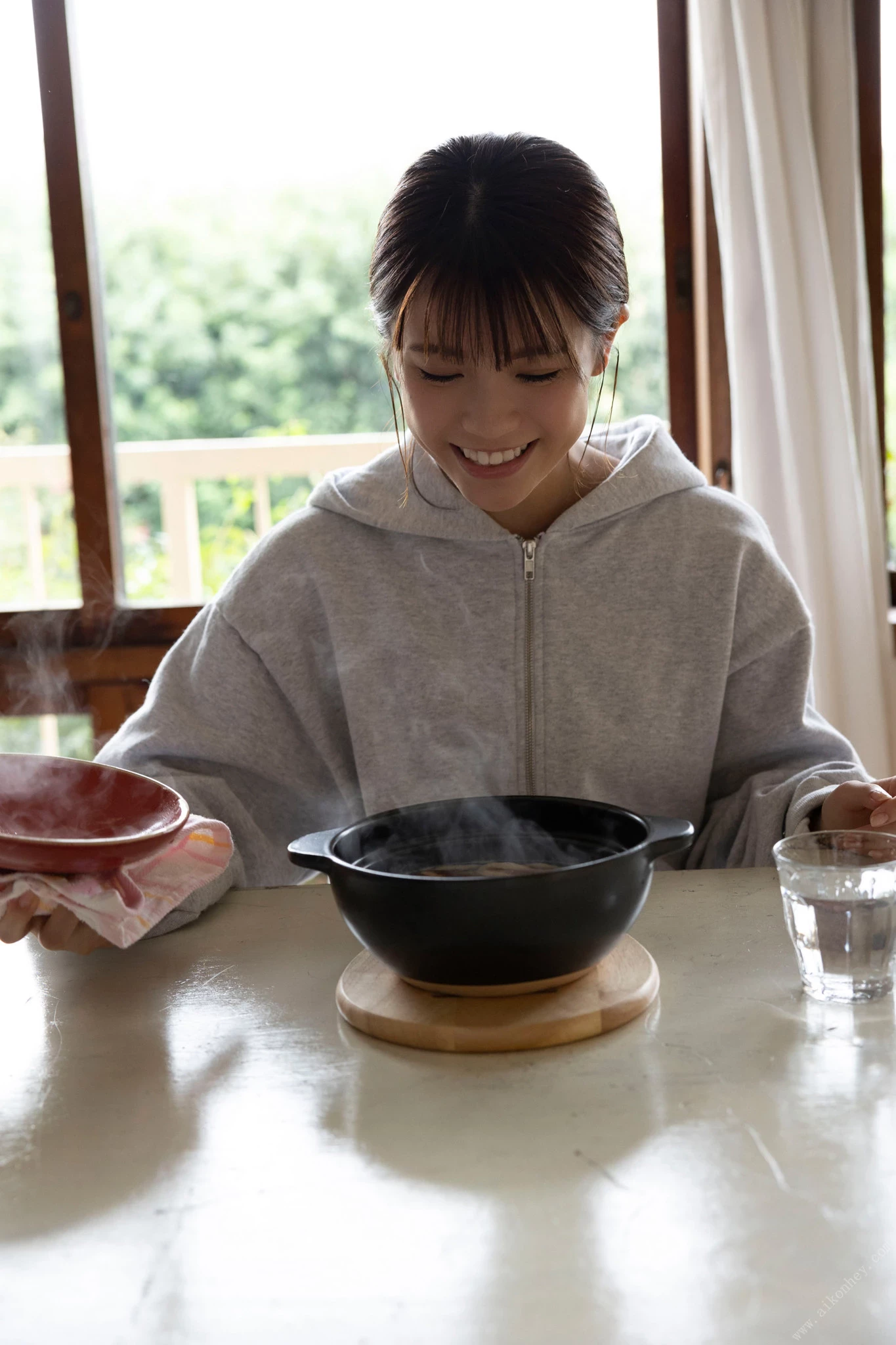 [村山优香] 身材来势汹汹 暗藏满满好料 [25P]