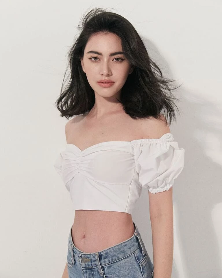 最辣影后就是她！泰国比利时混血 Davika Hoorne 演技 颜值 长腿通通到位！