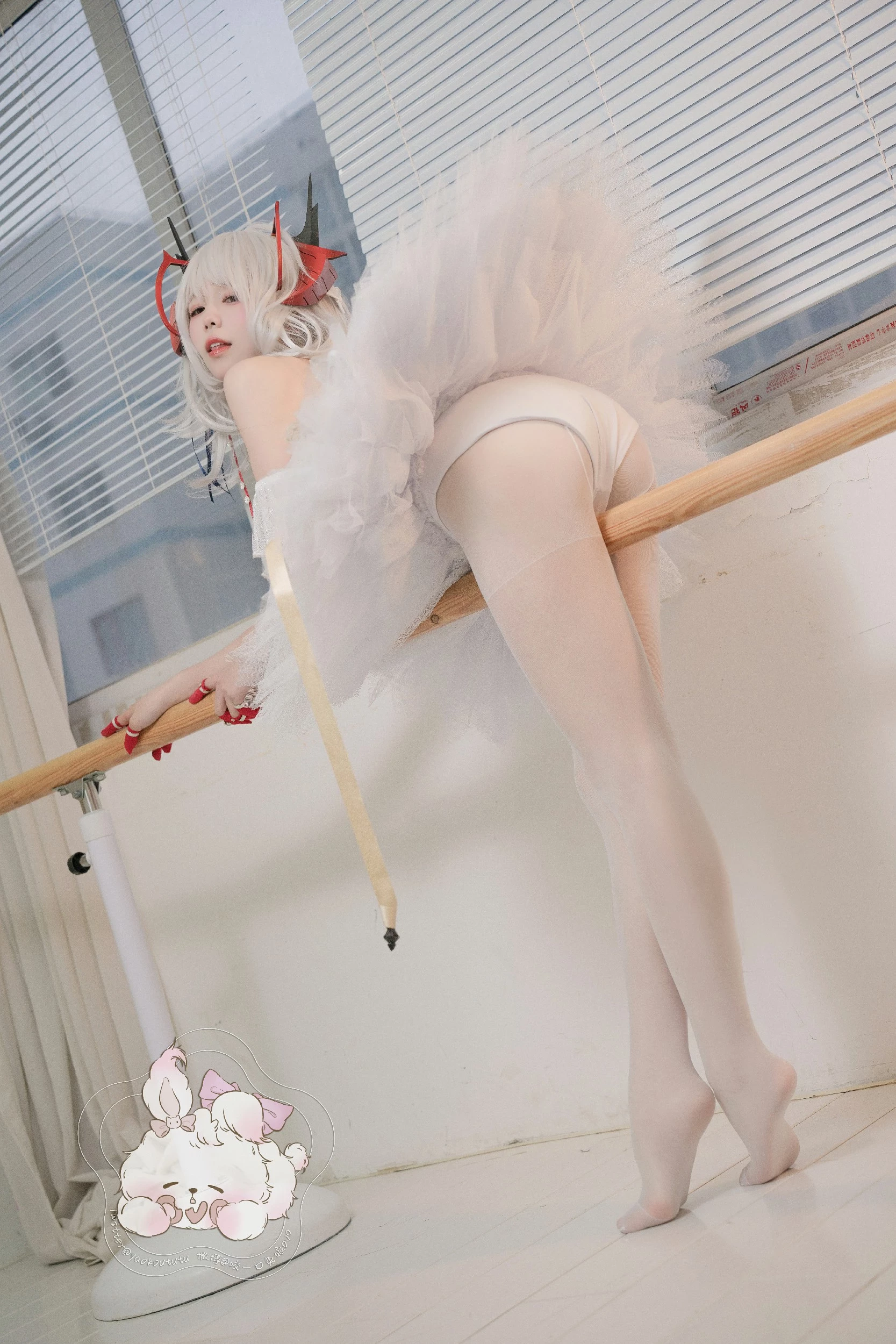 Coser@黏黏团子兔 - W天鹅之舞 [55P]