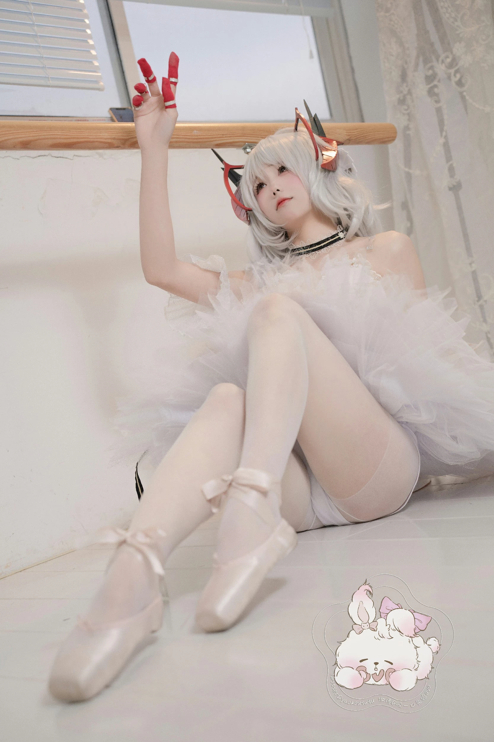 Coser@黏黏团子兔 - W天鹅之舞 [55P]