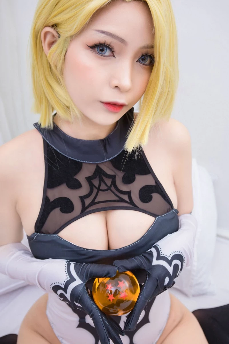 Umeko J - Android 18 – 2B [77P]