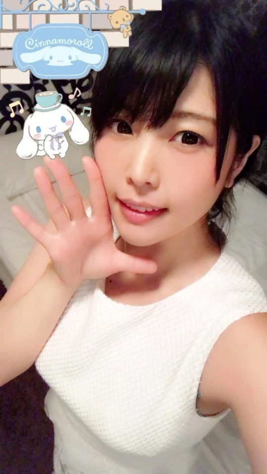 黑长直的萌系女孩最得人心!!新村あかり自称从萝莉到人妻都能演没问题!!