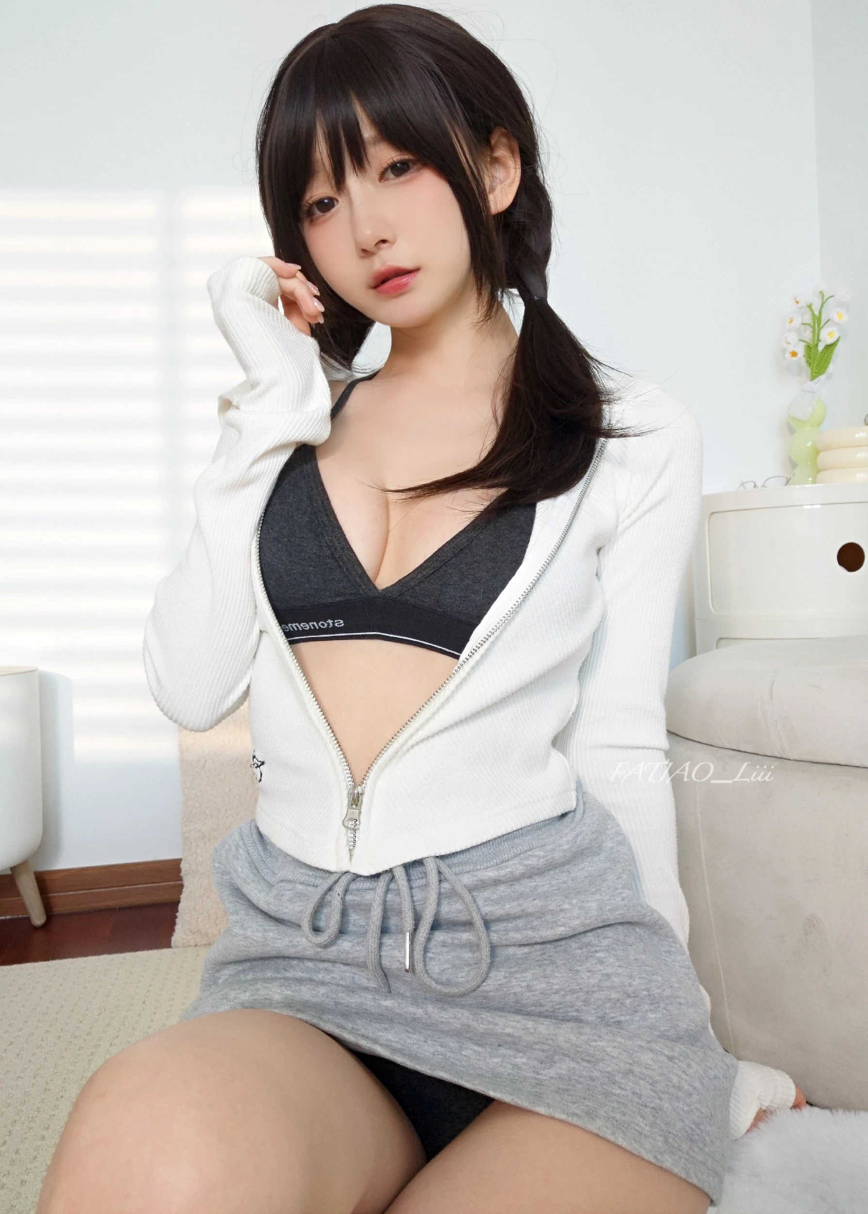 Coser@发条少女 [迷之呆梨] - [Fantia] June 2023 [8 Sets] [149P]