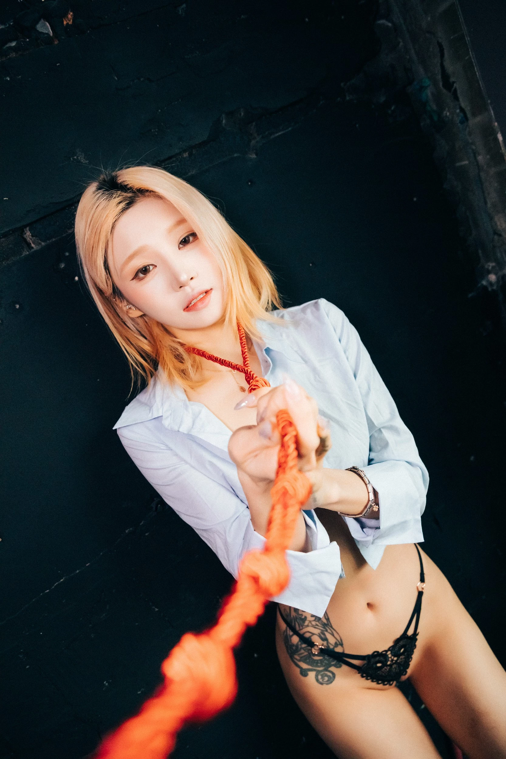 [Loozy] Taeri - Enslave [81P]