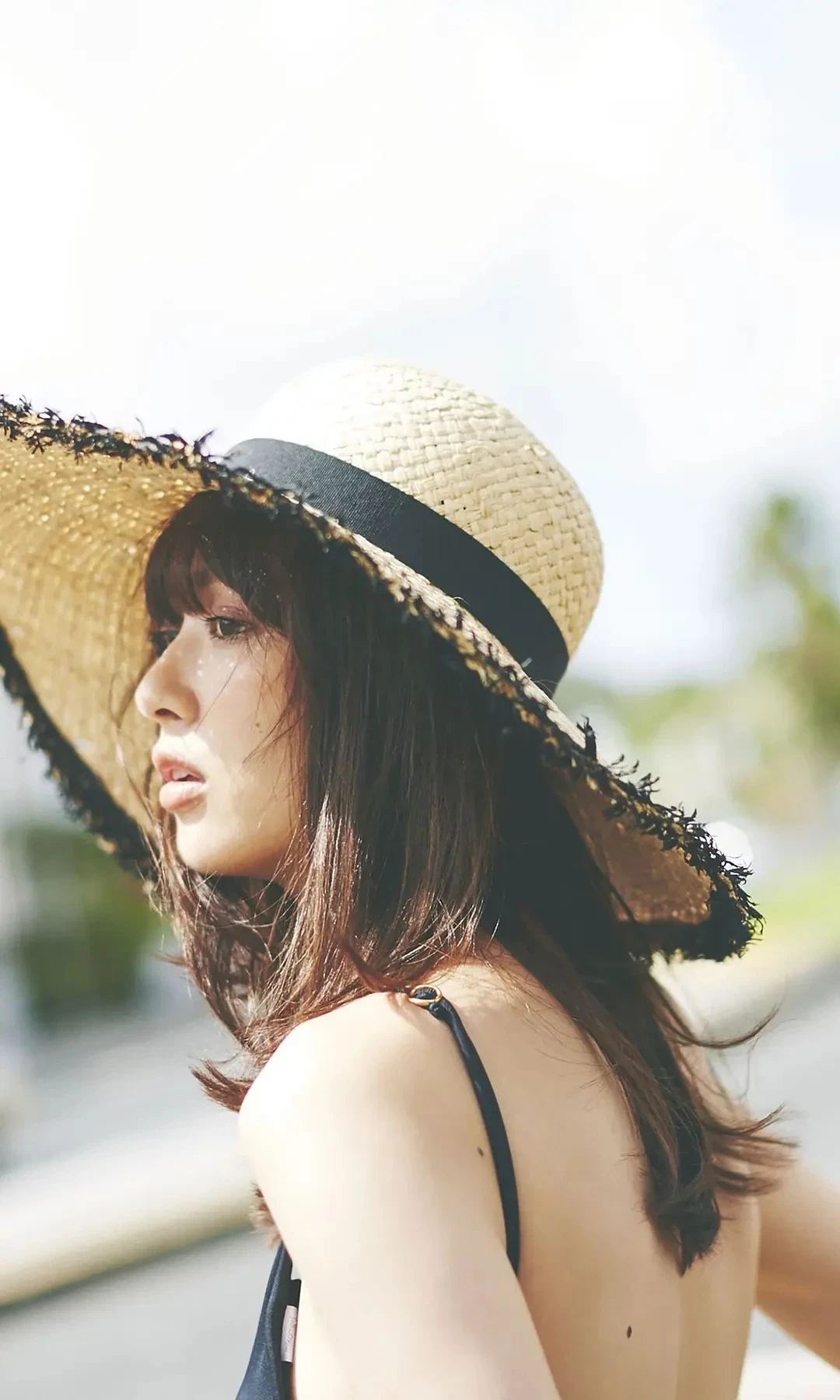 内田理央[MORE Photobook] Rio Uchida - Summer Time Dream [76P]