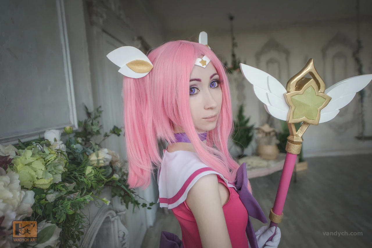 Vandych - Star Guardian Lux