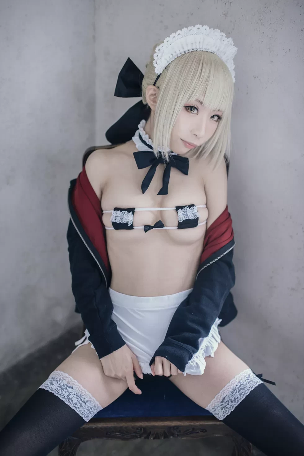 [Cosplay精选]《HeartBreak Morgan》吃雪糕的紧身衣妹子性感写真243P