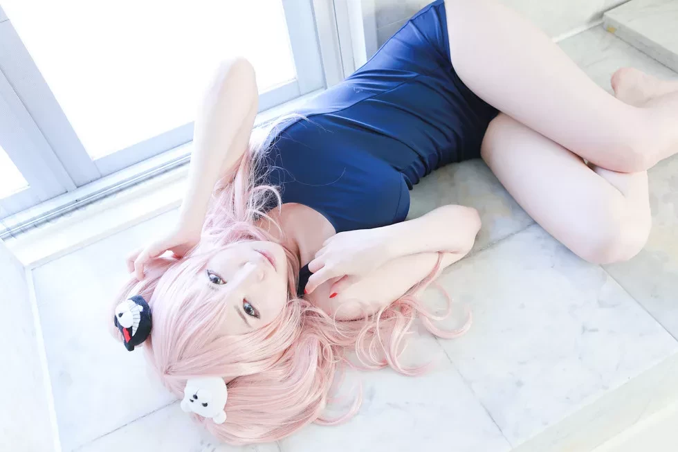 [Cosplay精选]COS正片《るしゃ》图集豪乳妹子的浴室湿身诱惑写真201P