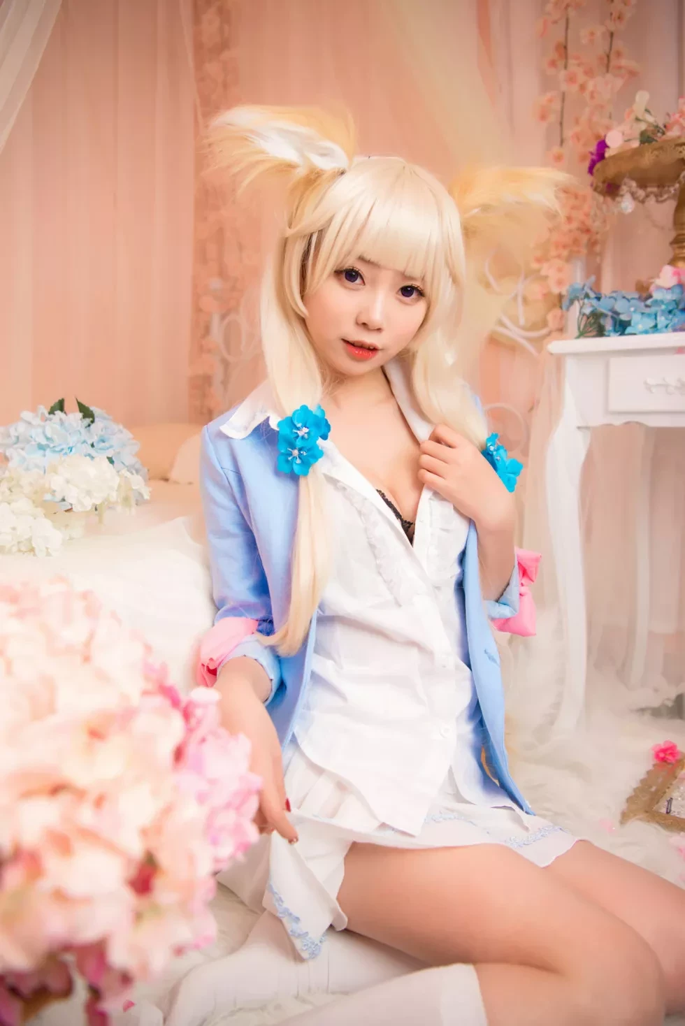 [Cosplay精选]《FoxHime》游戏图集迷人兔女郎完美身材写真56P