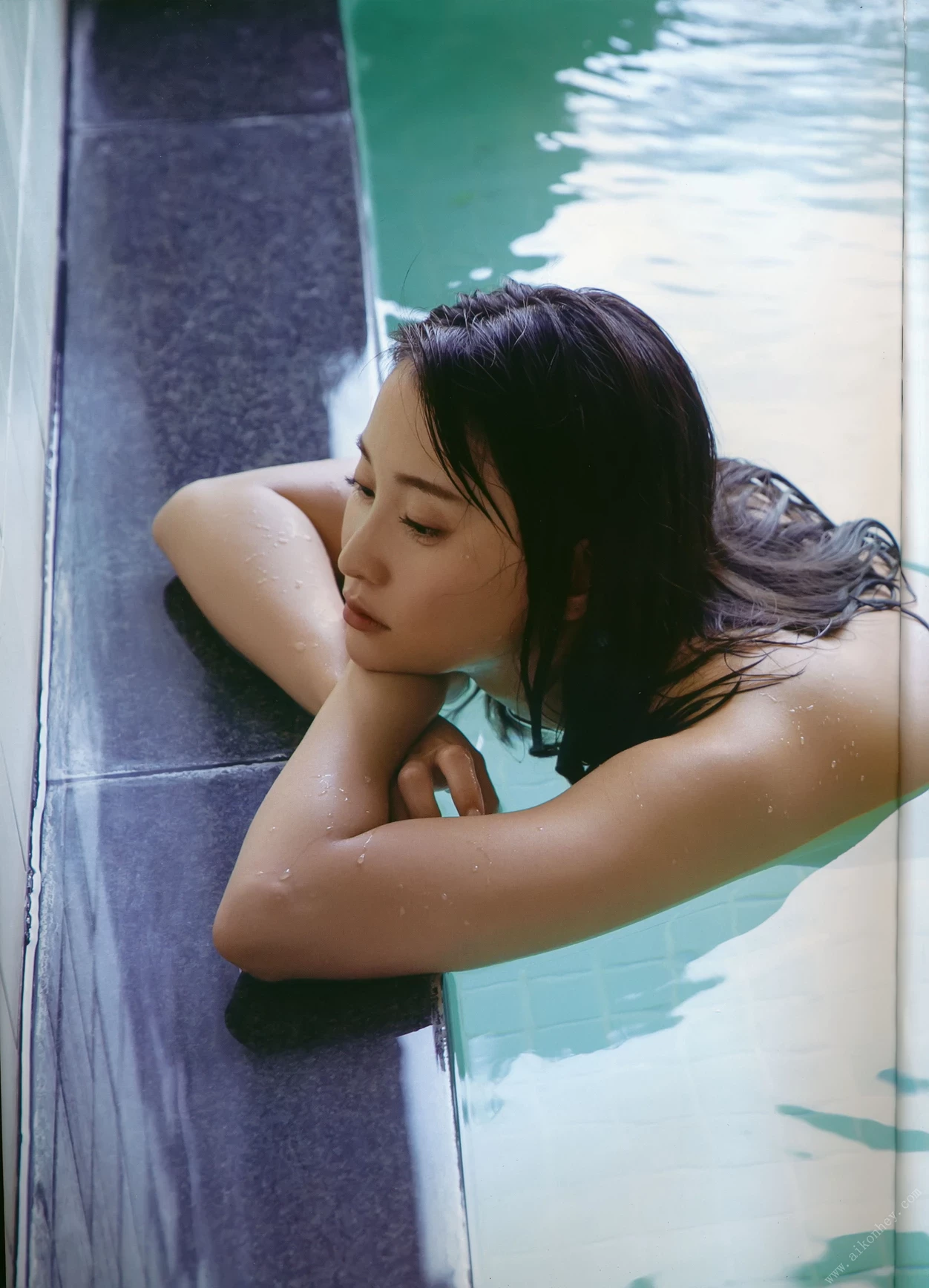 永尾まりや 写真集 [130P]