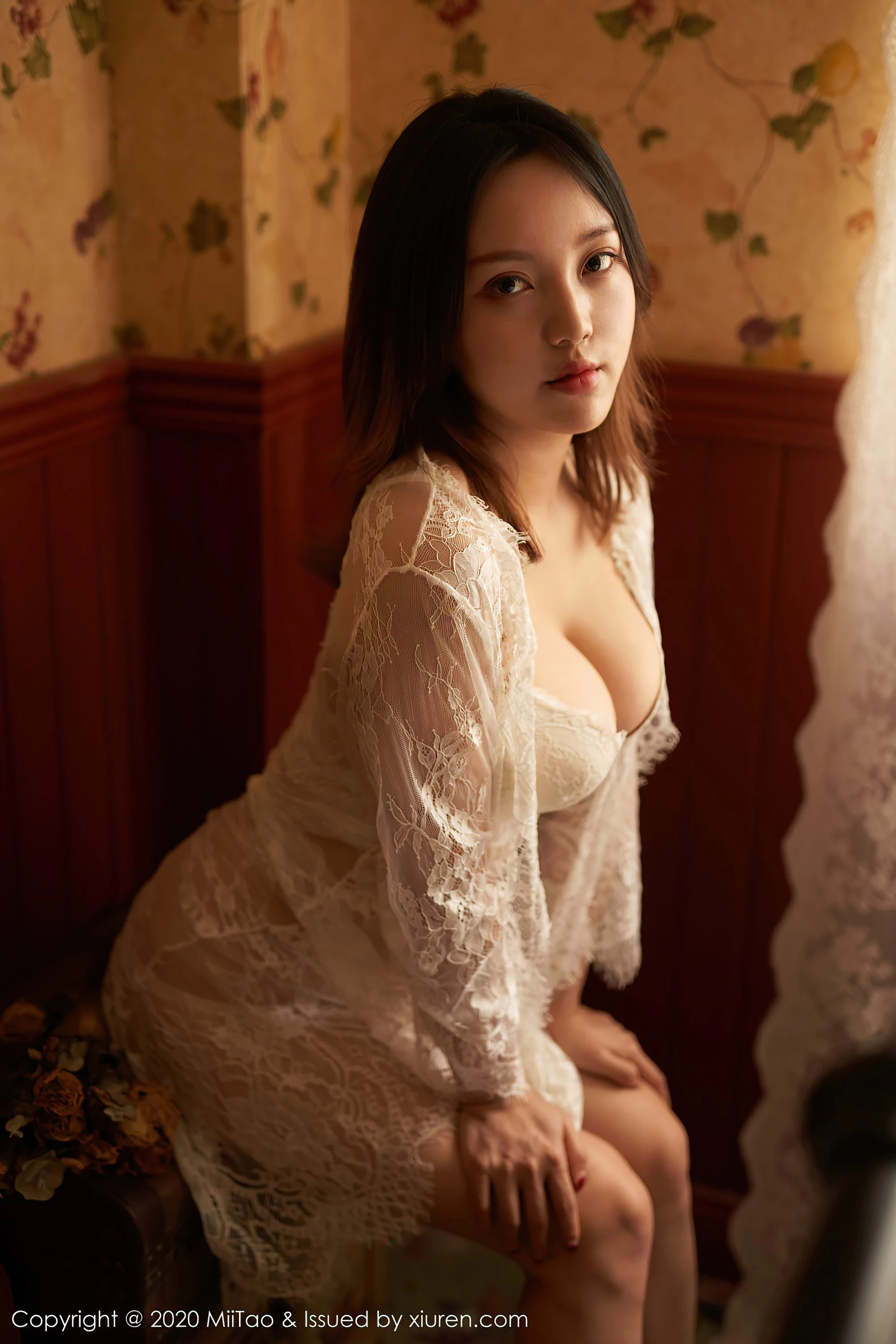 [MiiTao蜜桃社系列]2020.09.10 Vol.143 月月may完整版无水印写真[31P]