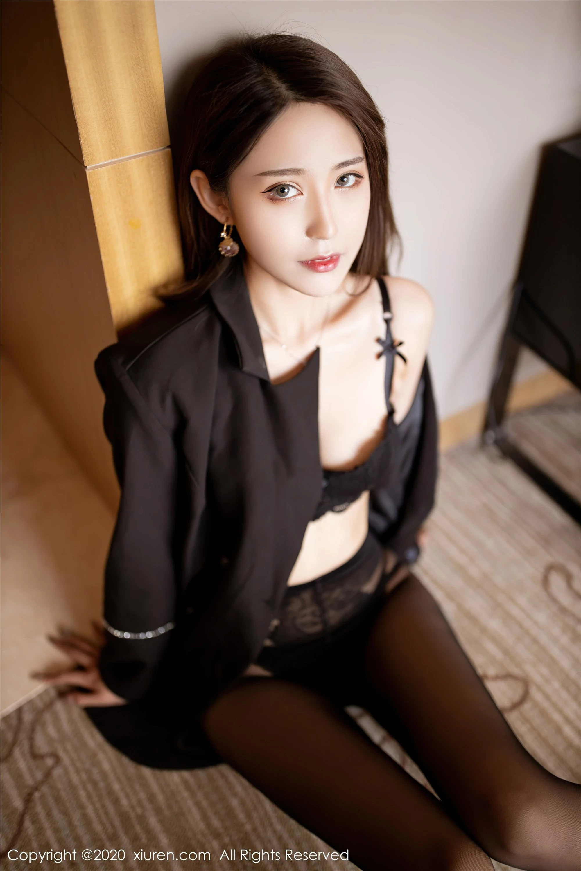 [Xiuren秀人网系列]2020.09.14 Vol.2556 周慕汐fairy 完整版无水印写真[41P]