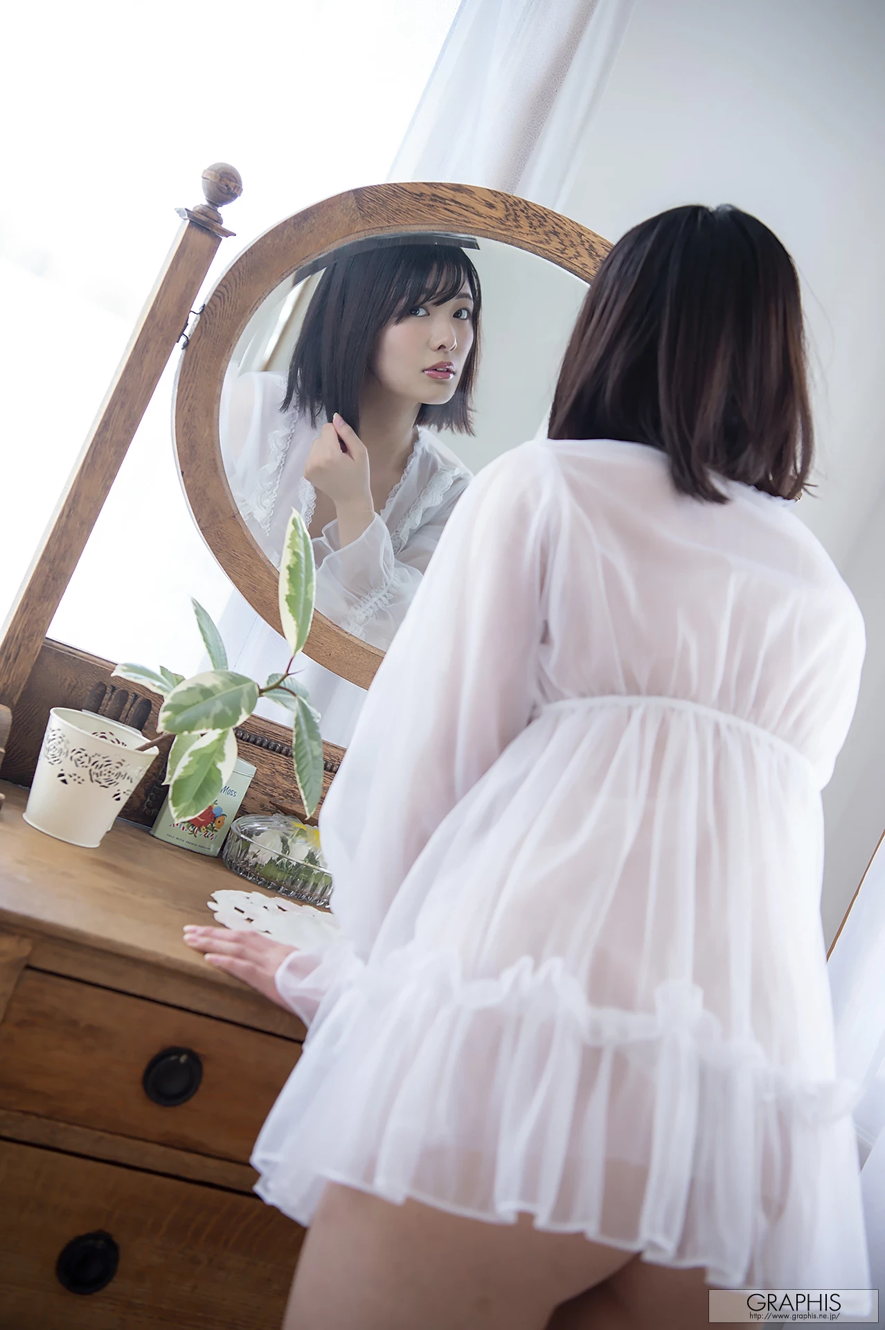 小泉ひなた First Gravure [120P]